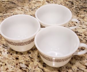 Pyrex Woodland Pattern