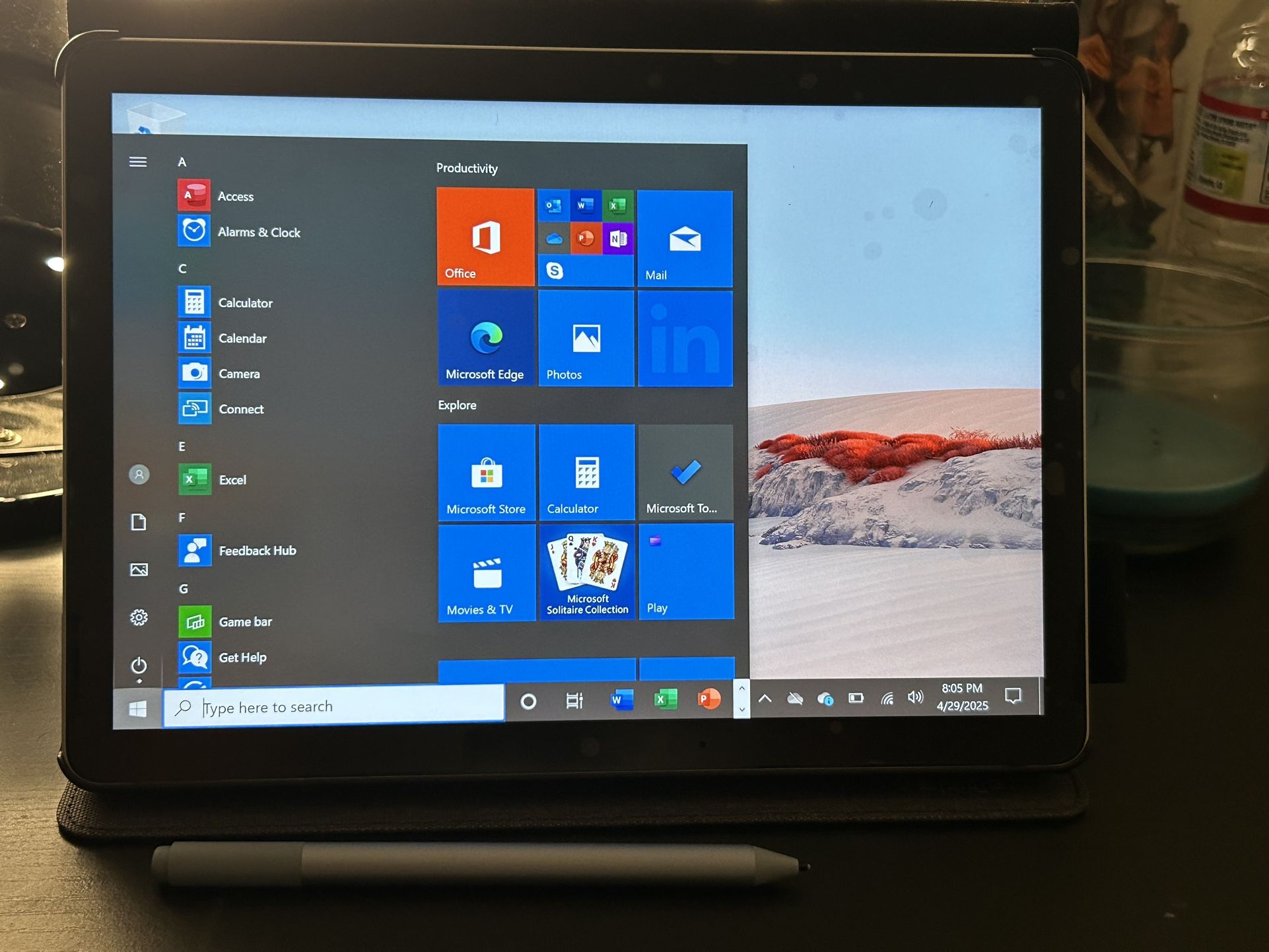 SurfaceGo 2 Desktop Computer