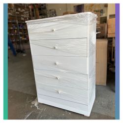 5 drawers dresser / Five drawers dresser
