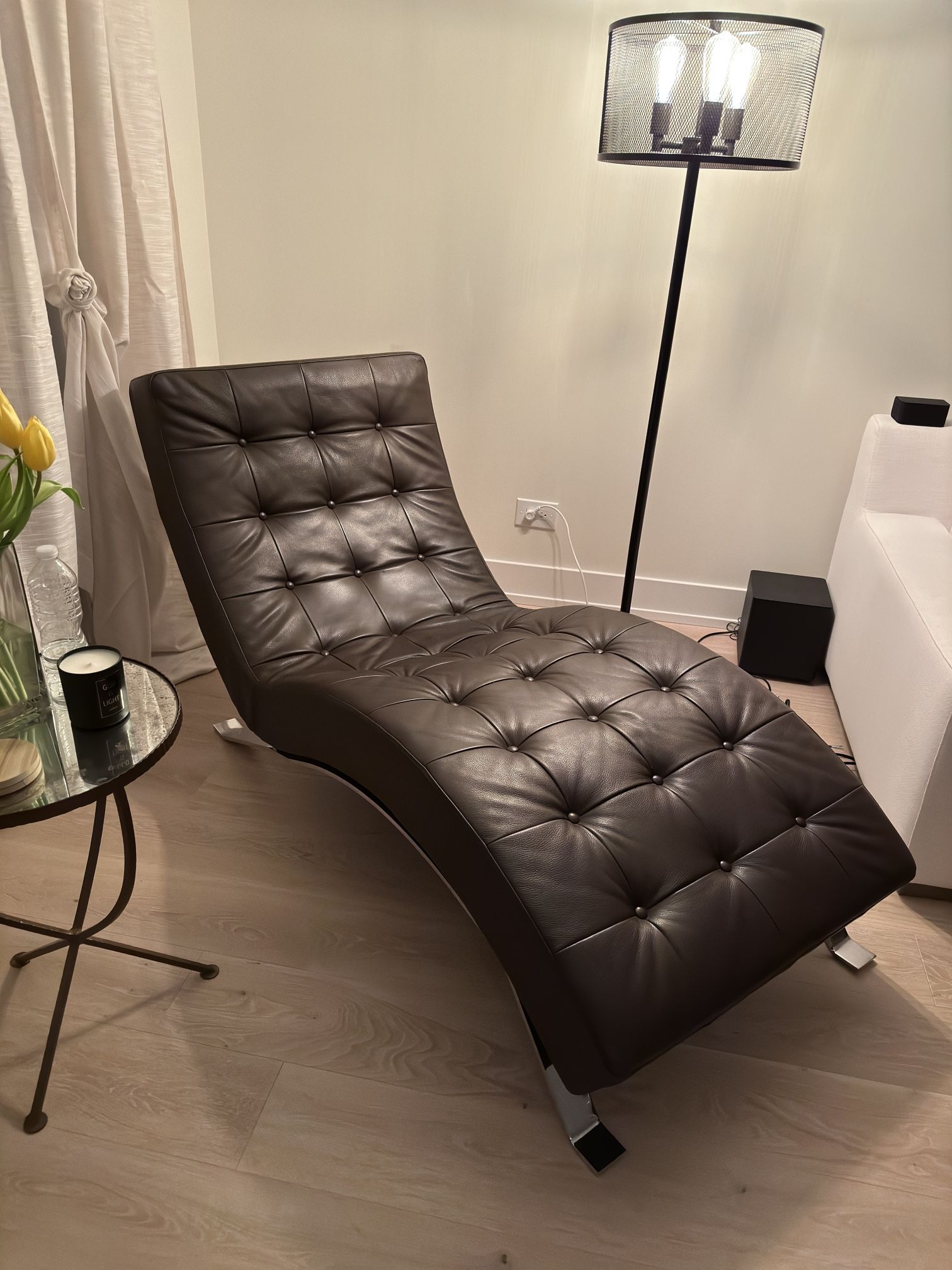 Leather Chase ( LIND )