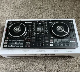 Numark DJ Controller
