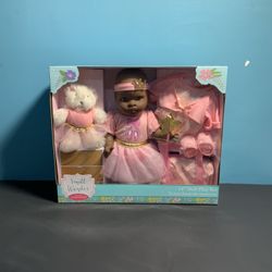 Madame Alexander Small Wonder 14” Doll Play Set