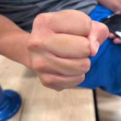seans knuckle sandwich