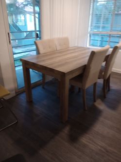 Dinning table