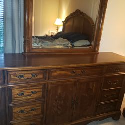 7 Pc Bedroom Set