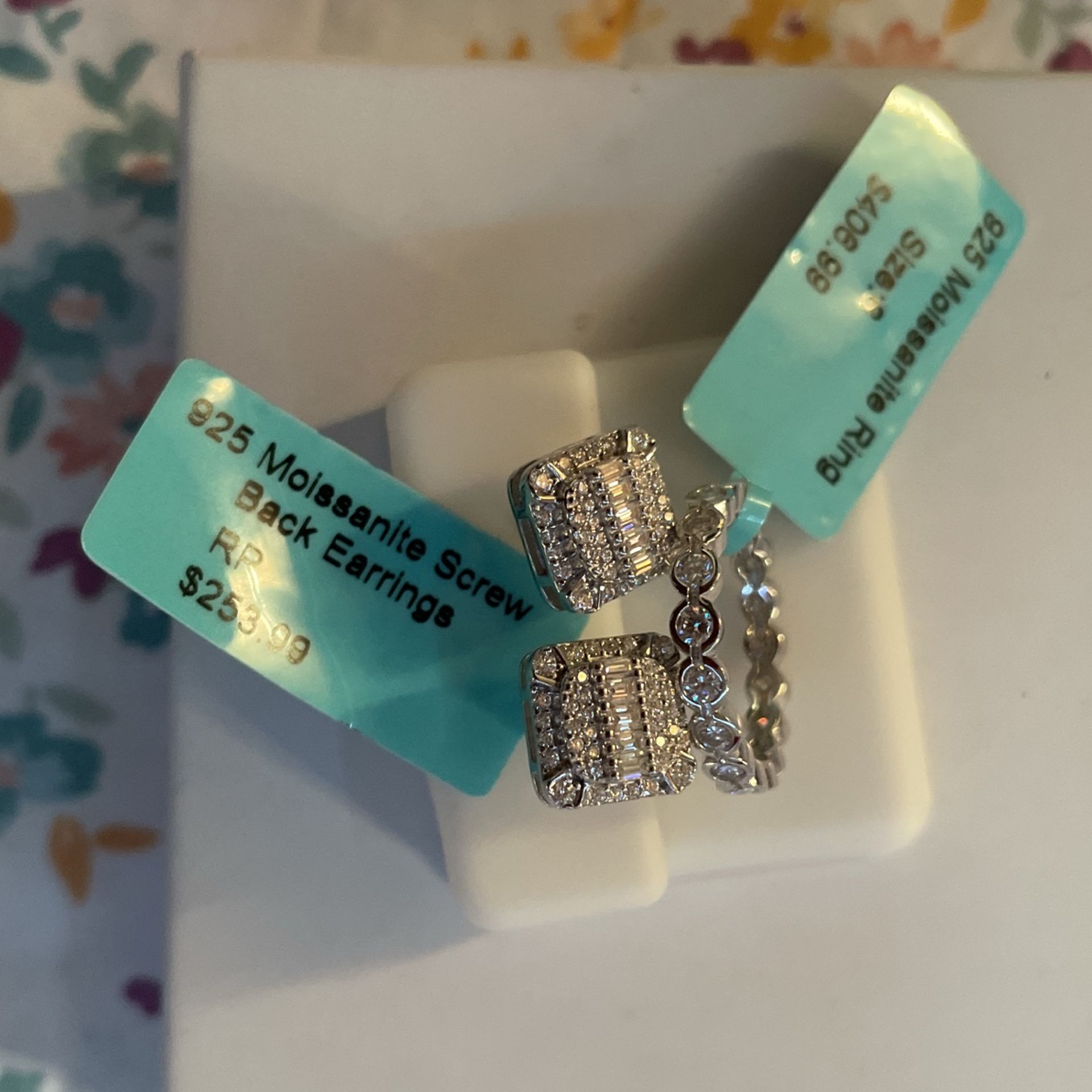 Moissanite Ear-ring And Ring Set (🔥 Deal)