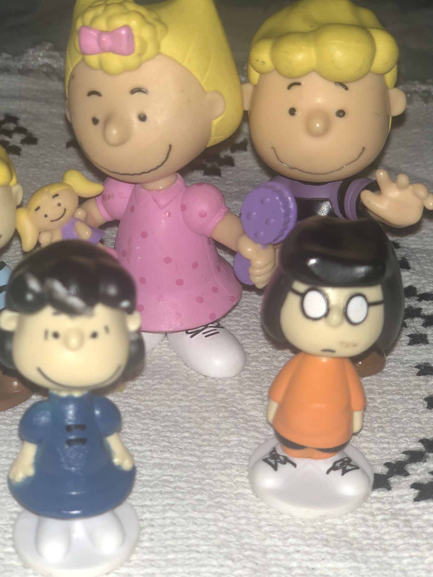 PEANUTS CHARACTER CAKE TOPPERS Lot of 5
