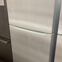 Top Freezer Refrigerator 