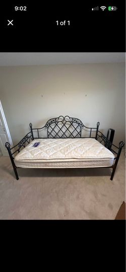 Dark Green Wrought Iron Daybed with Mattress