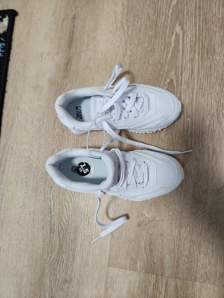 New Puma Sneakers Unisex  – Size US 1.5C / EU 32.5