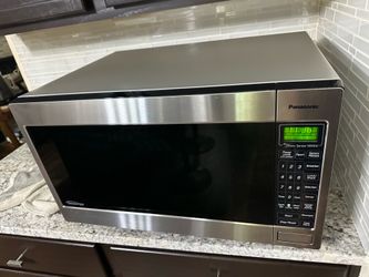 Panasonic Microwave 24” x 18” x 14”