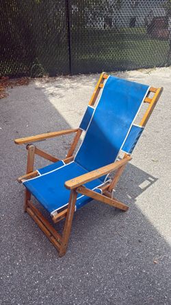 Classic Oak Wood Beach Chair