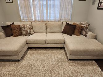 Large U-Shape Sectional Sofa