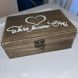 RUSTIC RING BOX