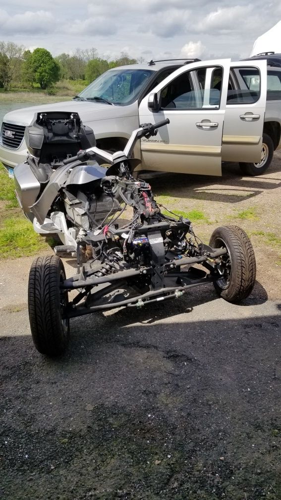 2012 Can Am Spyder Rolling Chassis Motorcycle Trike Harley Davidson Honda Yamaha Ducati V8 ?