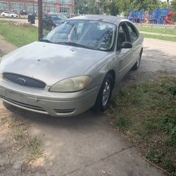 2006 Ford Taurus