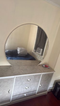 Vanity dresser with a minor