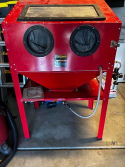 Blast cabinet
