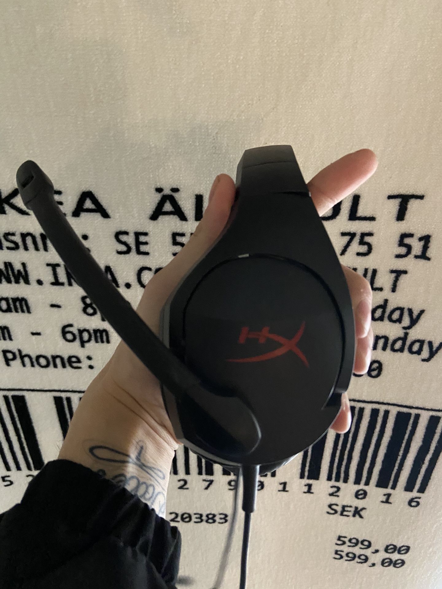 HyperX stinger headphones