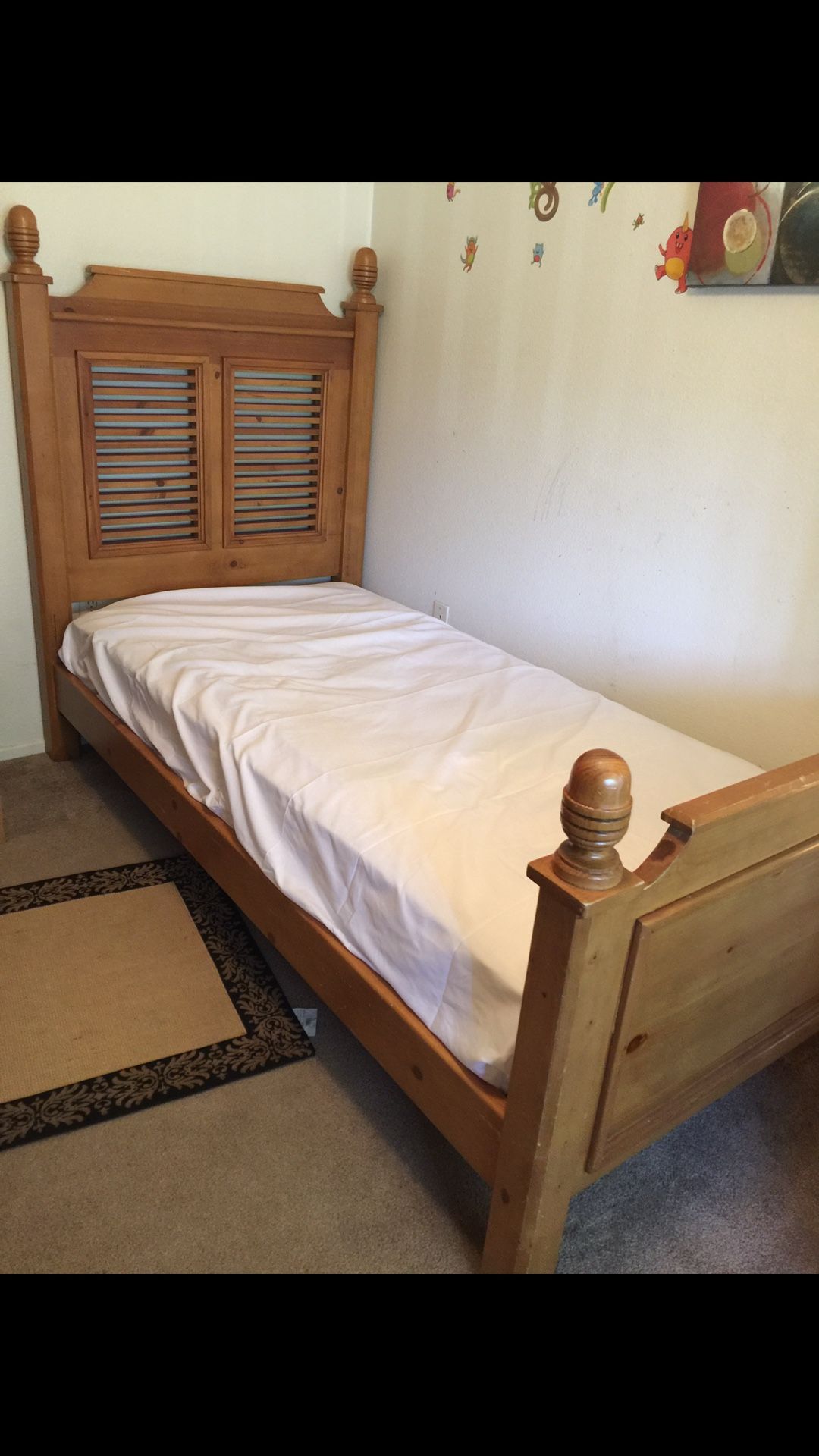 Twin bed