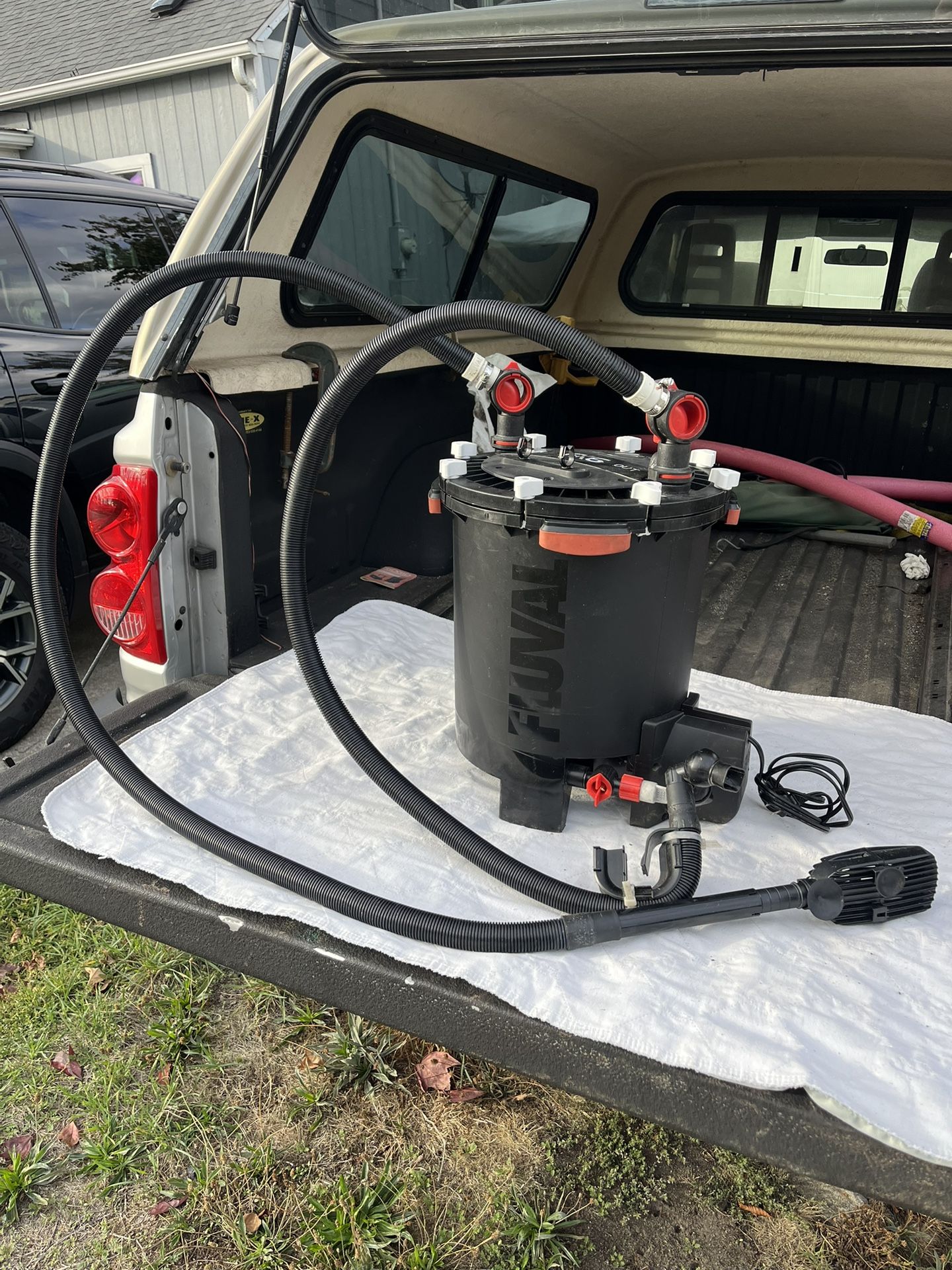 Fluval FX-6 Filter , READ Description