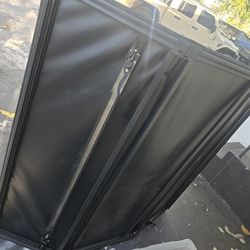 Jeep gladiator Tonneau Cover