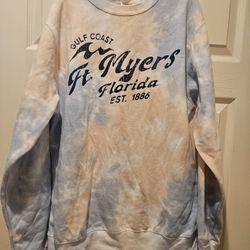 NWT Fort Myers Tie Dye Sweatshirt Medium