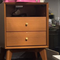 buronsito nuebos tiene enchufes