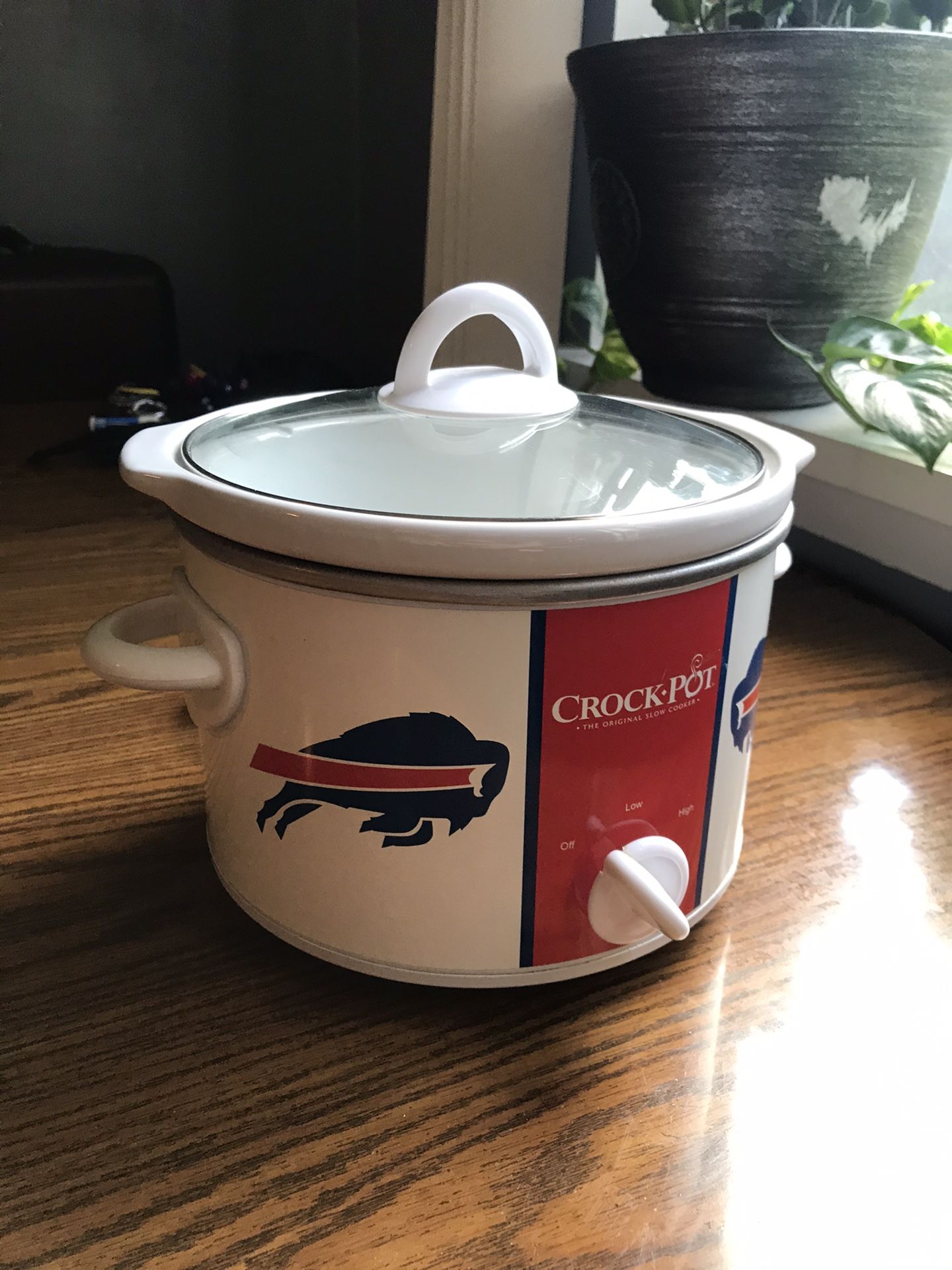 Crock-Pot Buffalo Bills NFL Cook & Slow Cooker