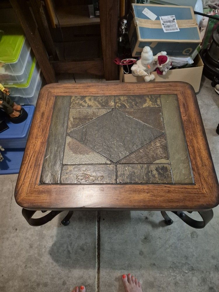 Side Tablet 
