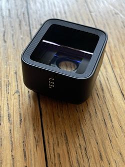 Moment Cell Phone Anamorphic Lens - Blue Flare