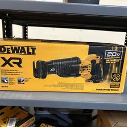 BRAND NEW IN BOX DEWALT 20-Volt XR Cordless Reciprocating Saw (Tool Only)