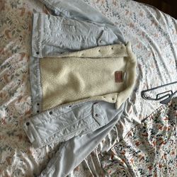 Levi’s Women’s Ex-boyfriend Sherpa trucker Jacket
