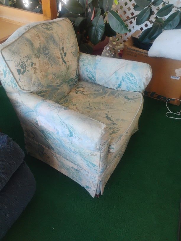 Furniture Free