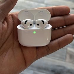 Apple Airpods New Gen 4