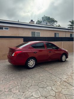 NISSAN VERSA