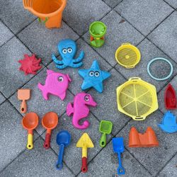 Kids/Baby Beach Toys (20 Pieces)