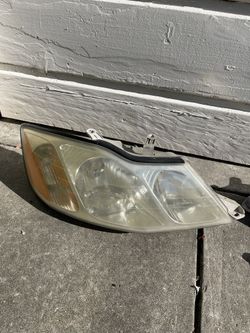 2000 Toyota Avalon Headlights