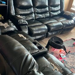 Free Old Couches Recliners 