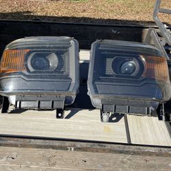 Headlights For GMC Sierra 2008-2014