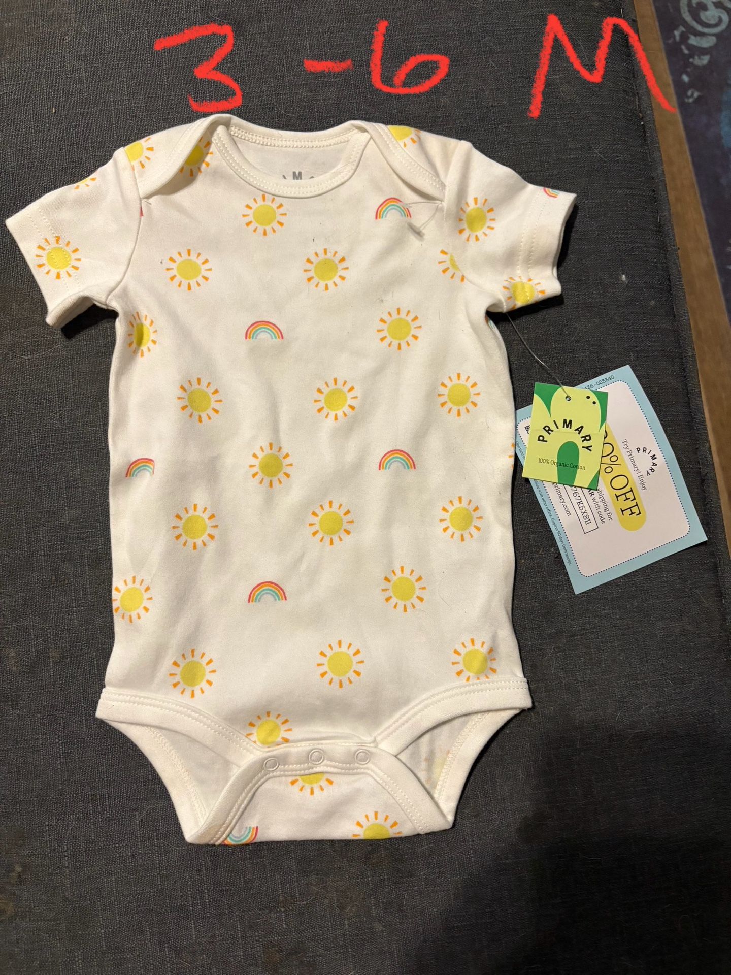 Primary Baby Sun Rainbow Print Short Sleeve Onesie Bodysuit 3-6M NWT