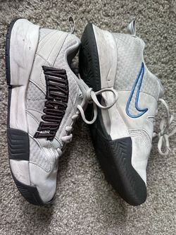 Nike Tennis Shoes