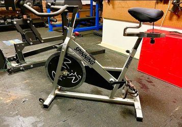 Spinning L Series Spin Bike
