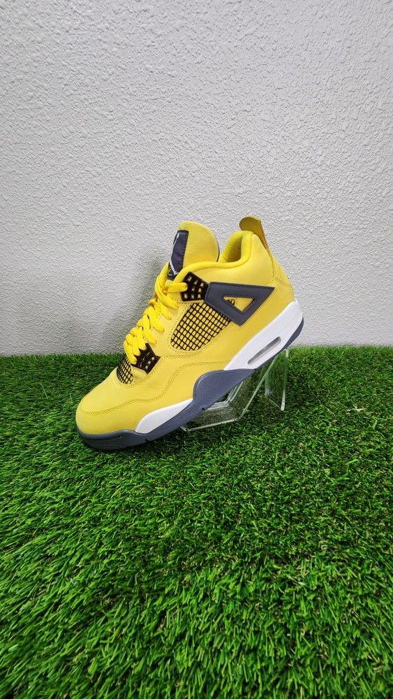 Size 11 - Jordan 4 Retro Lightning