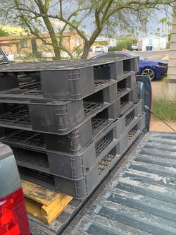 Plastic pallets