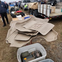 Chevy Suburban Complete Floor Mat Set