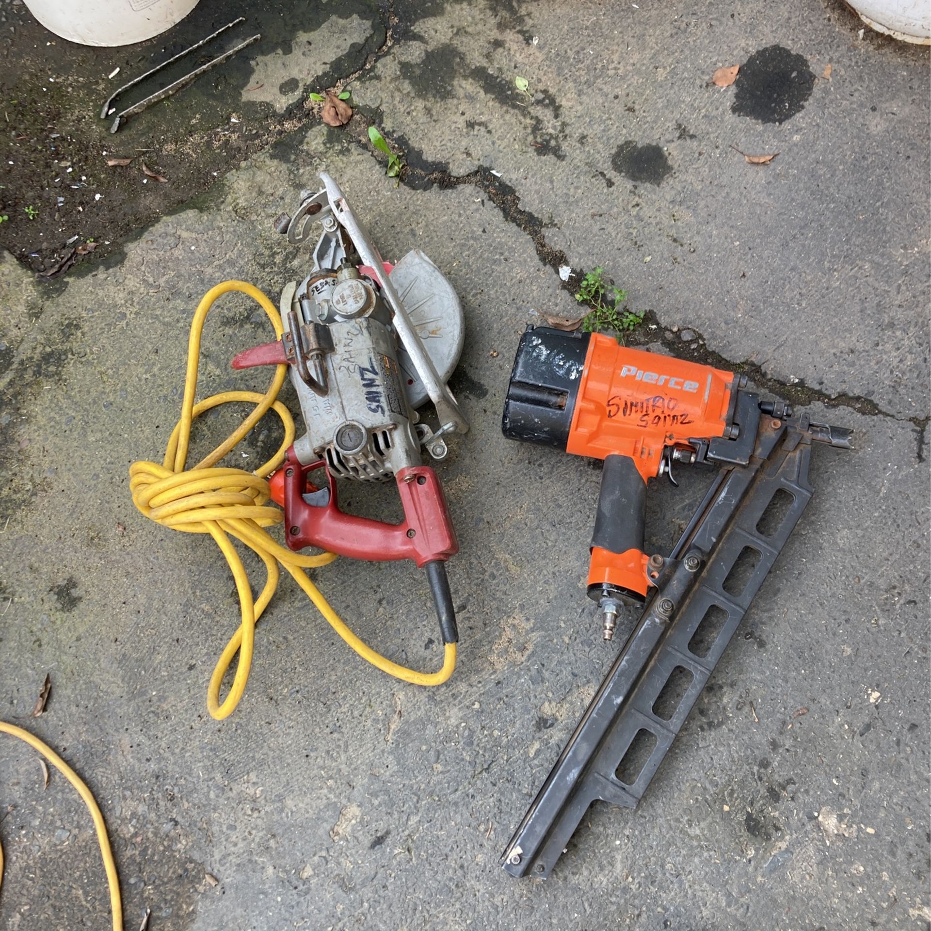 Skilsaw and nail gun