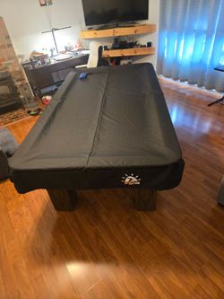 Pool table