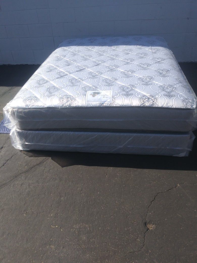 Brand new regular full size set mattress and box spring free delivery