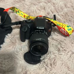 Canon EOS Rebel T6
